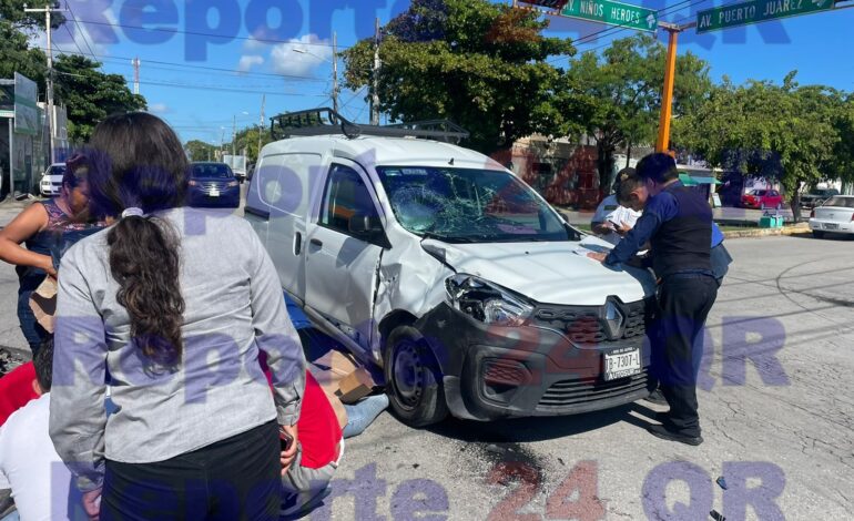 Accidente en Av. Leona Vicario deja dos personas lesionadas